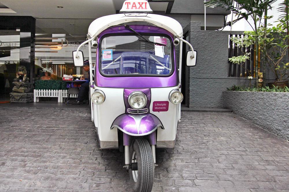 Bally Suite Sukhumvit Bangkok Exterior photo
